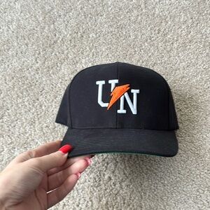 Uninterrupted hat never worn